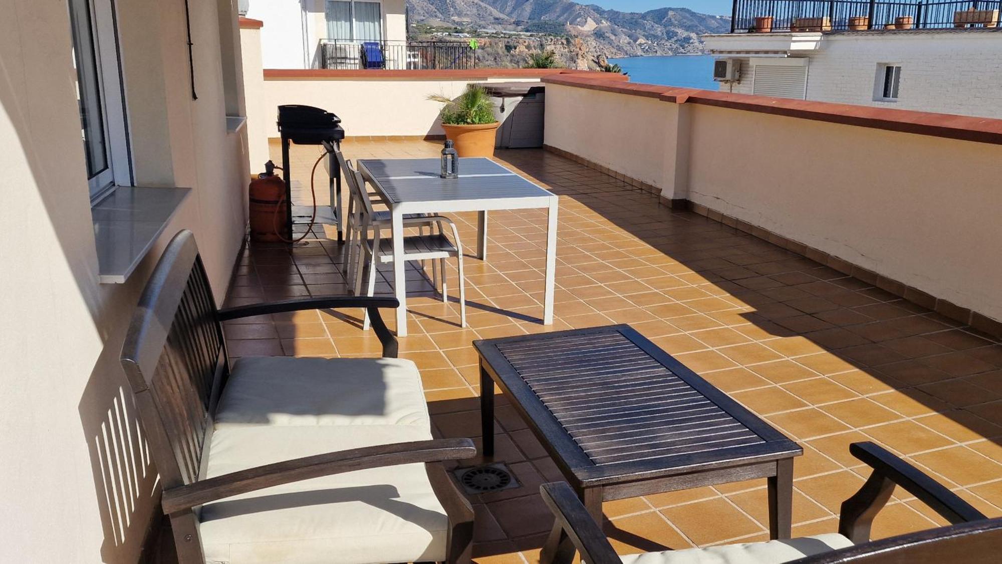 Apartamentos Latin Nerja Esterno foto
