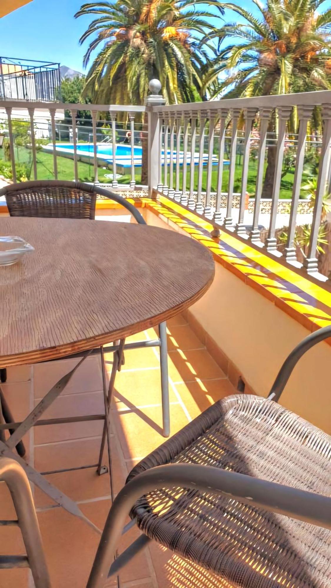 Apartamentos Latin Nerja Esterno foto