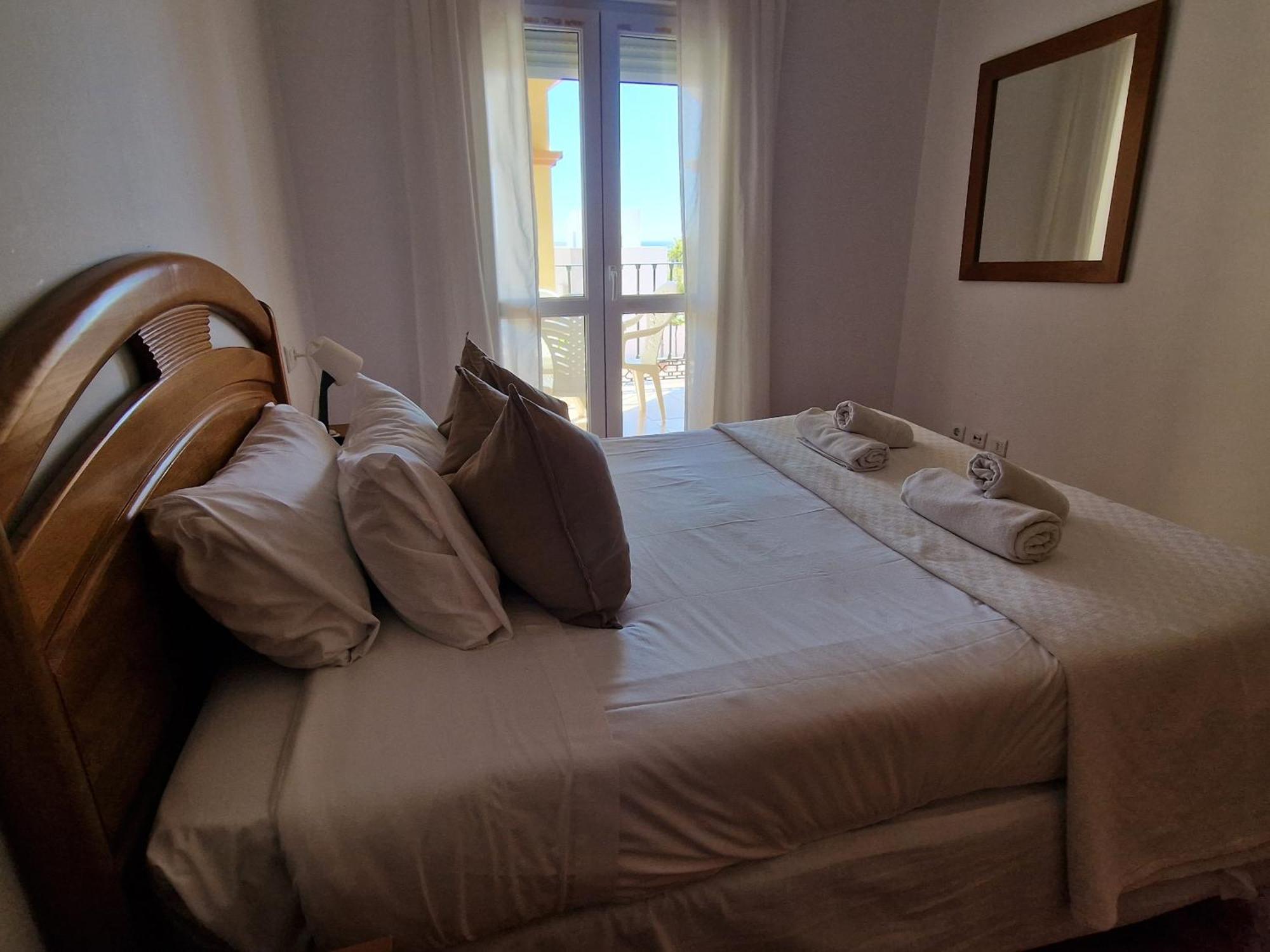 Apartamentos Latin Nerja Esterno foto