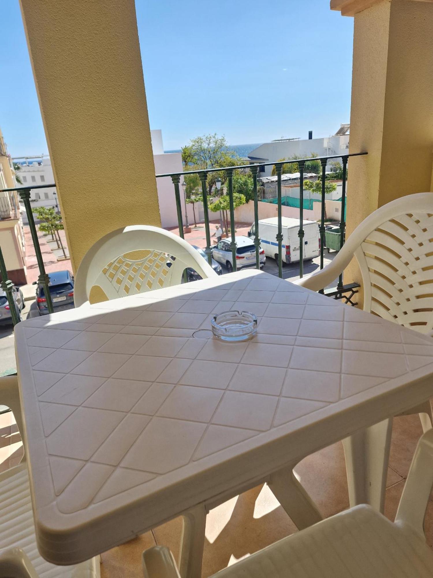 Apartamentos Latin Nerja Esterno foto